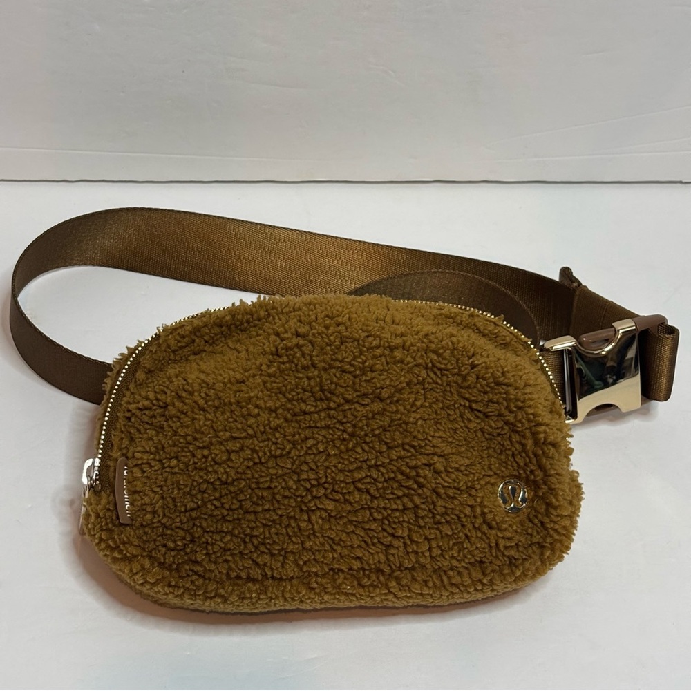 lululemon athletica Brown Fleece Belt Bag